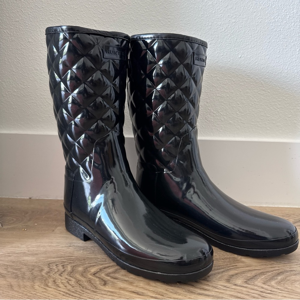 Hunter Refined Gloss Quilted Short Rain Boots Black Size 9 NIB